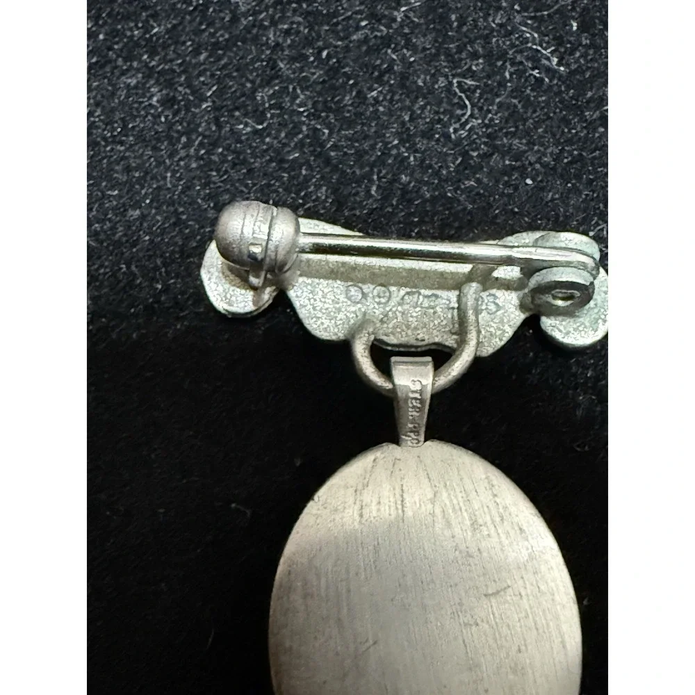 Vintage Princess Pride Sterling Silver Etched Heart Locket On Pin Brooch Hangs - Picture 4 of 8
